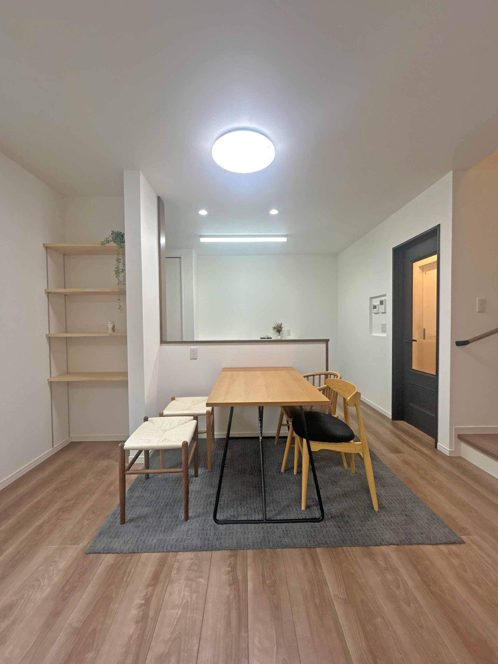 【ダイニング】